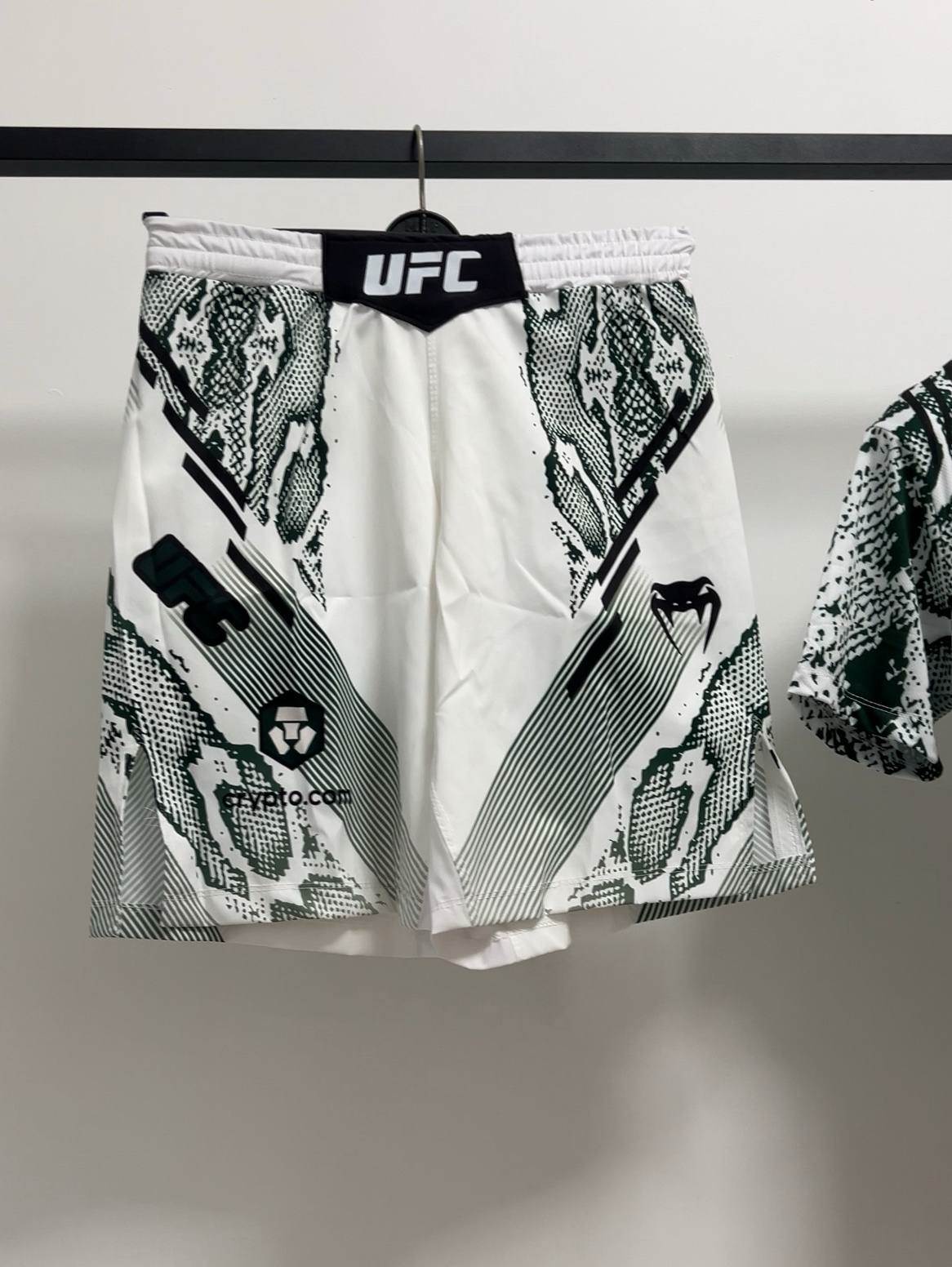 ست فایتری یو اف سی UFC (طرح زمردی)